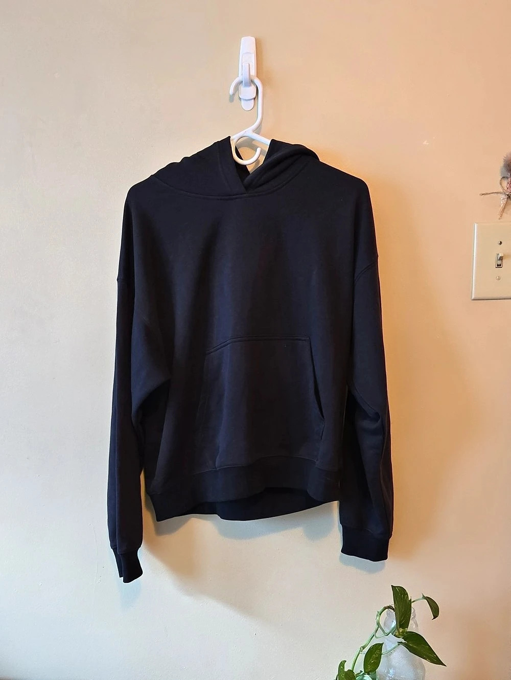 Fabletics Black Pullover Hoodie Like New